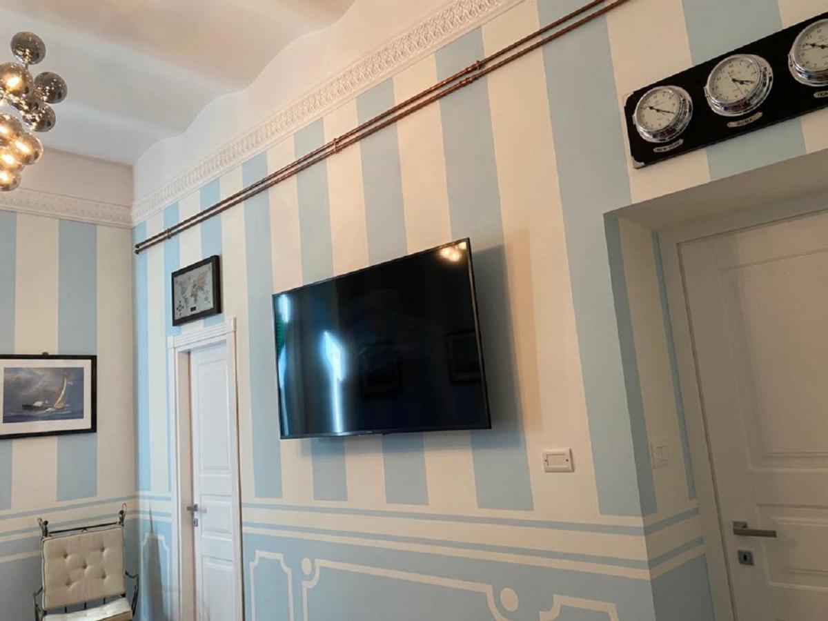 Regal House Anzio 2 Hotel Ngoại thất bức ảnh