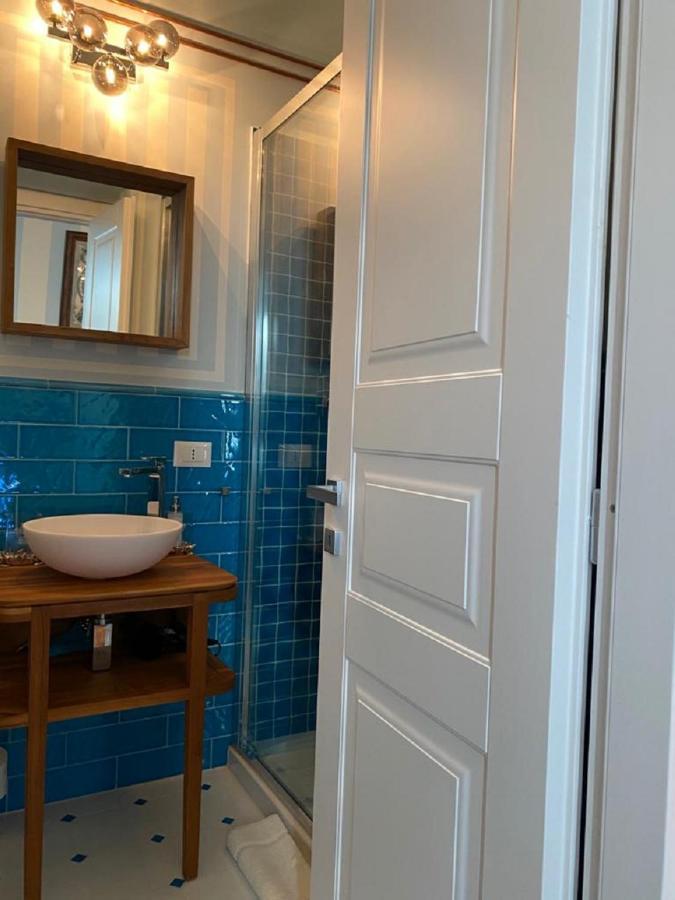 Regal House Anzio 2 Hotel Ngoại thất bức ảnh